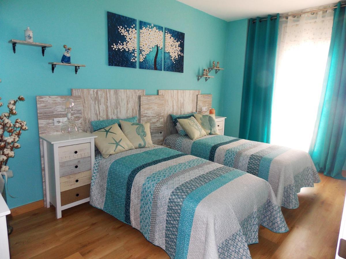 Figueres Center Apartment ภายนอก รูปภาพ