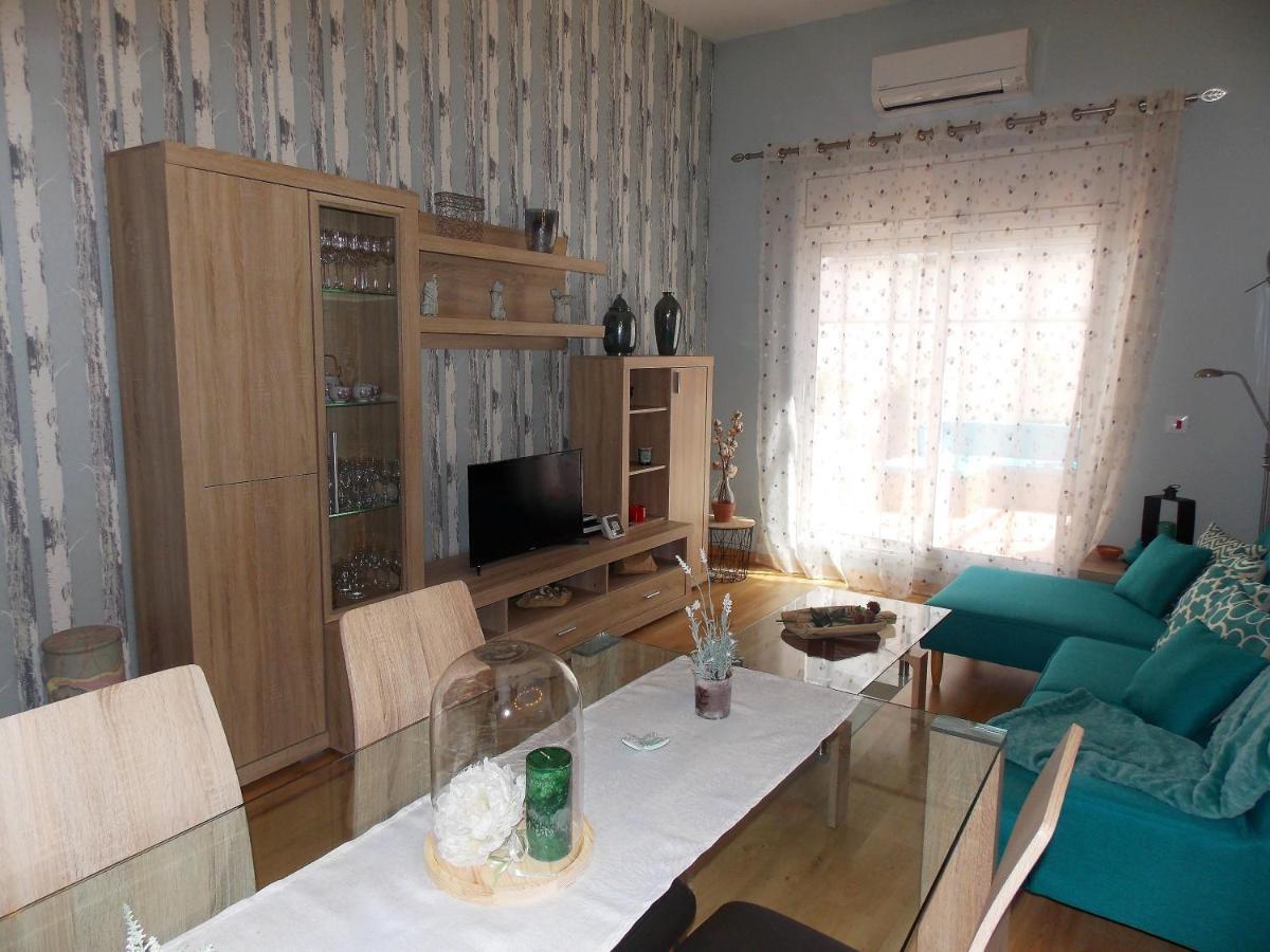 Figueres Center Apartment ภายนอก รูปภาพ